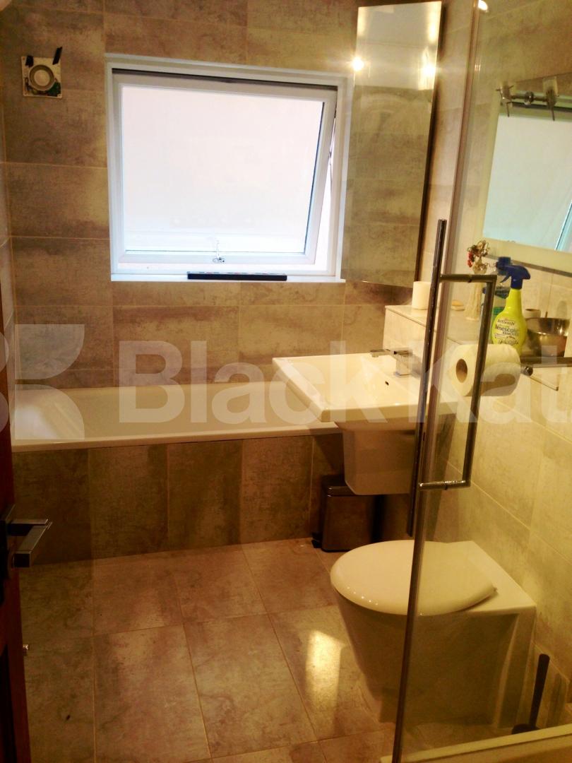 			LET, 1 Bedroom, 1 bath, 1 reception Apartment			 Ascalon Court, Upper Tulse Hill, Brixton